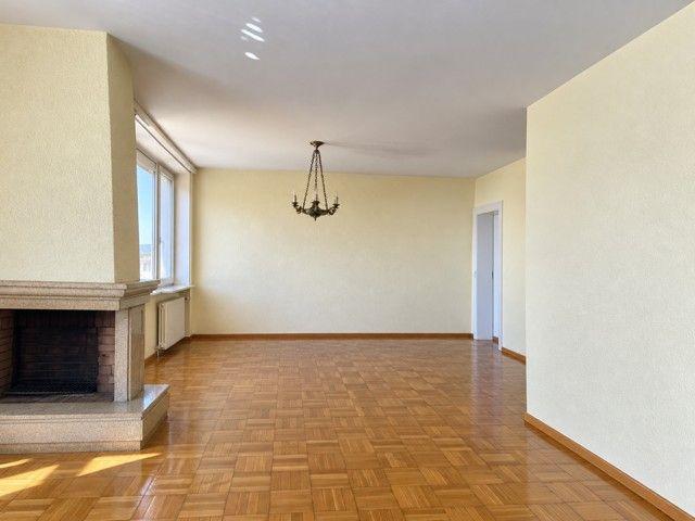 Spacieux appartement de 5 pièces avec vue lac à Corseaux