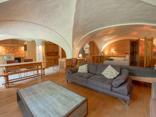 Spacieux appartement de caractère dans une petite copropriét. 74m² Les Allues Méribel