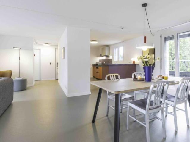 Spacieux Appartement Deluxe 3 Chambres avec 2 Balcons – Berne, Kaserne