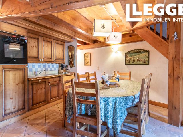Spacieux appartement en duplex de 3 chambres avec escalier et entrée privatifs, Les Esserts, Grand Massif