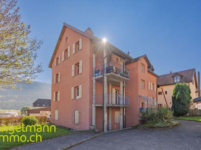 Spacieux appartement en duplex de 8.5 pièces / Grosse 8.5 Zimmer Duplexwohnung