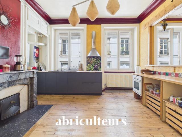 Spacieux appartement familial de 176 m², 5 pièces, hyper centre Saint Étienne – Rue de la Résistance, 4 chambres, parkings