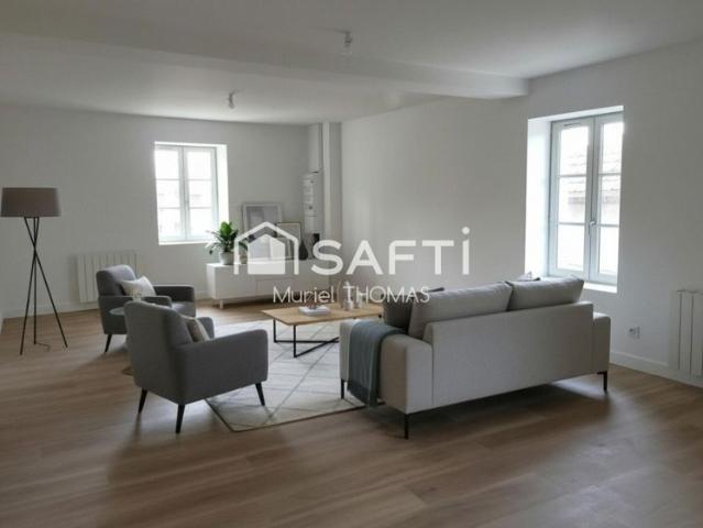 Spacieux. Avec 3 chambres garage cour