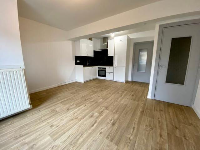 Spacieux duplex 2 ch + bureau/dressing rénové en 2024