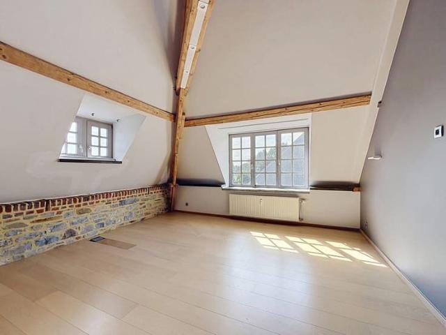 Spacieux duplex 2 chambres à Temploux