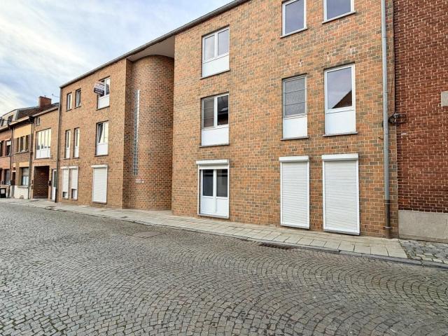 Spacieux duplex garage empl. de parking cave