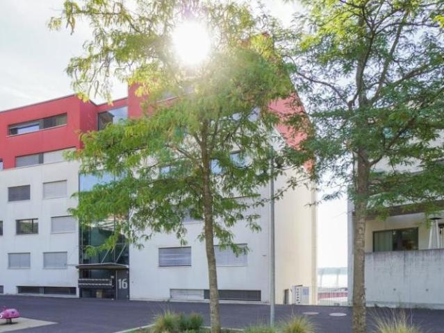 Spacieux loft en duplex avec balcon