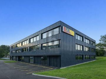 Commercial for rent in Romanel