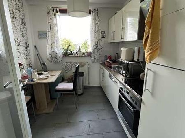 Spaden gepflegte 3 Zimmer Wohnung mit Einbauküche