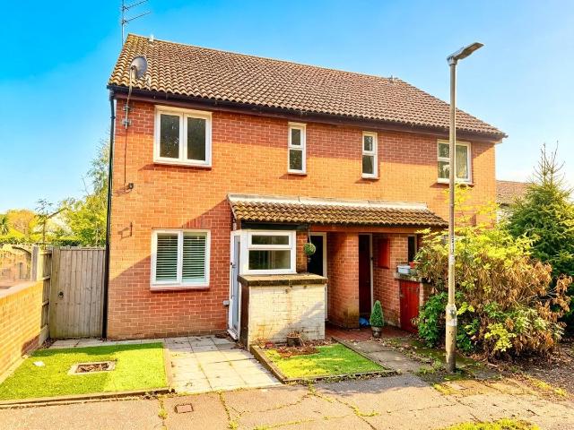 Spalt Close, Hutton, Brentwood CM13, 1 bed flat to rent, £1,200 pcm | PrimeLocation