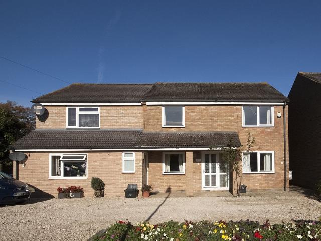Spareacre Lane, Eynsham, Witney OX29, 2 bed maisonette to rent, £1,200 pcm | PrimeLocation