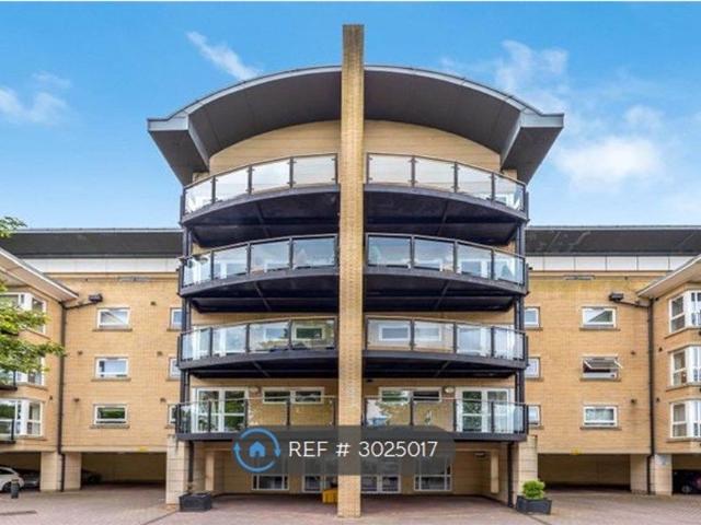 Sparkes Close, Bromley BR2, 2 bed flat to rent, £2,200 pcm | PrimeLocation