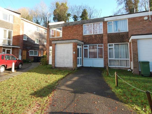 Sparkford Close 5 bed end of terrace house to rent £1,900 pcm £438 pw
