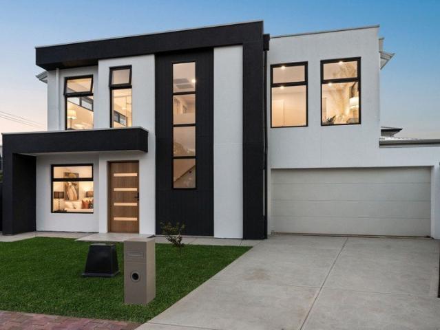 Sparkling New Coastal Luxe on a Coveted Corner Parcel
