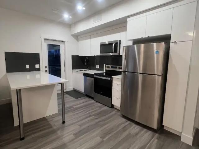 Townhouse with Central AC