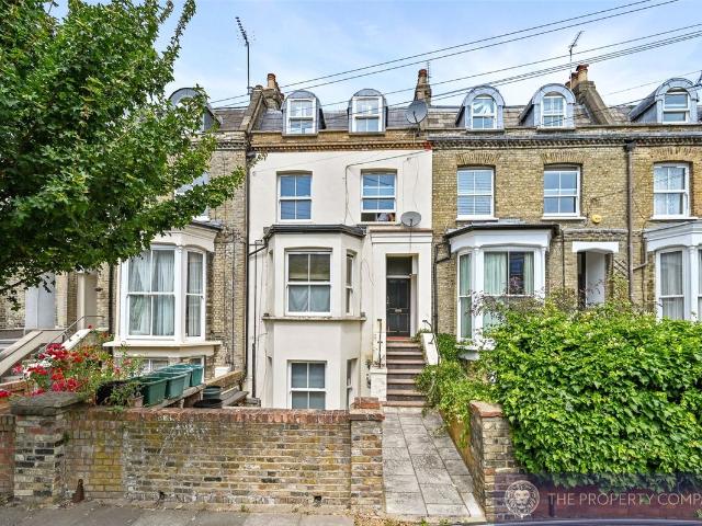 Sparsholt Road, London N19, 3 bed flat to rent, £3,500 pcm | PrimeLocation