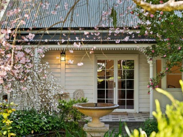 Sparrow's Cottage  a gardener's legacy grows into a Hills world of its own…