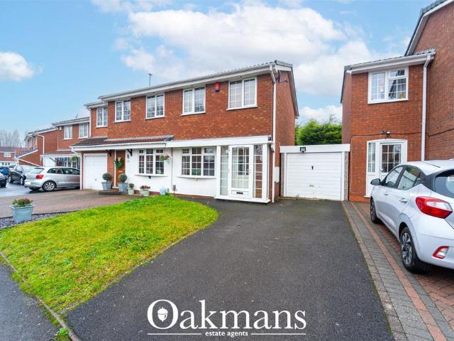 Sparrey Drive, Birmingham, West. 2 bed house to rent £1,250 pcm £288 pw