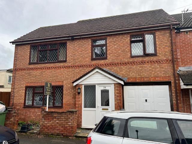 Spear Road, Portswood, Southampton, SO14 5 bed semi detached house to rent £3,260 pcm £752 pw