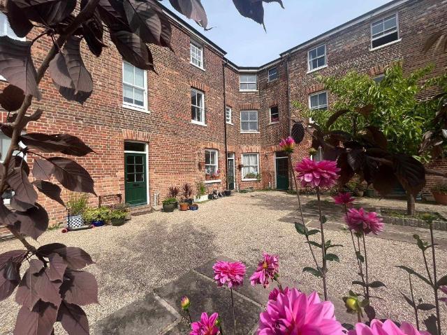 Speckled Wood, Hastings TN35, 2 bed property to rent, £1,150 pcm | PrimeLocation