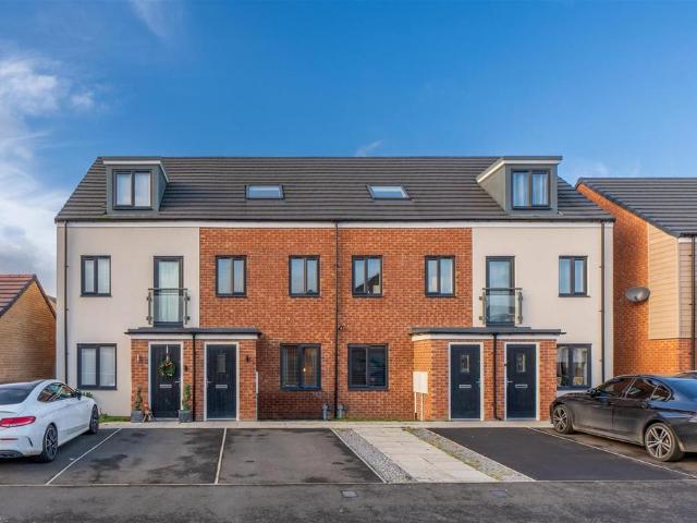 Speckledwood Way, Great Park, NE13 3 bed townhouse to rent £1,300 pcm £300 pw