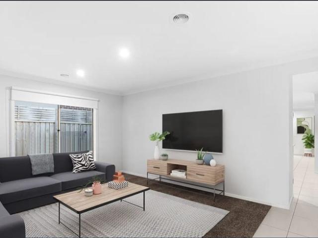 Specious 4 bedroom available for rent!