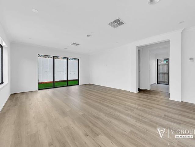 Specious 4 Bedroom Home in Ideal Merrifield Location