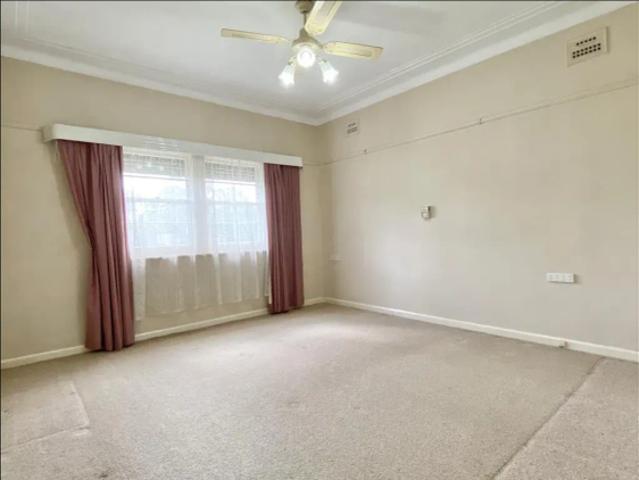 Specious family home for rent