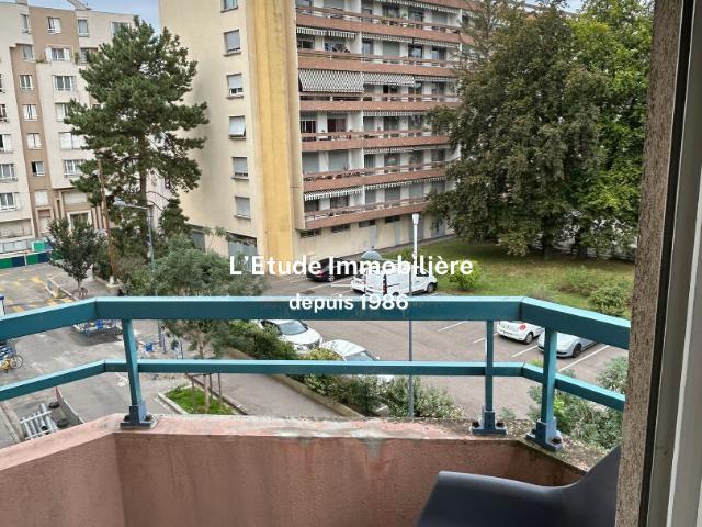SPECIAL COLOCATION: FORMEZ VOTRE COLOCATION GRATTE CIEL 8 RUE DES MURIERS T4 MEUBLE AU CALME 97 m² 3 chambres, Villeurbanne 69100