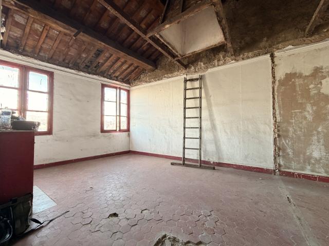 SPÉCIAL INVESTISSEUR MARSEILLE 1er RUE COLBERT
