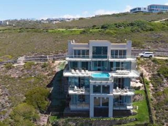 spectacular 6 bedroom family home