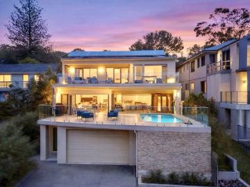 Spectacular Three Level Home Overlooking Lake Macquarie