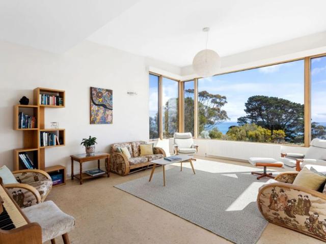 Spectacular views 5 bedroom home