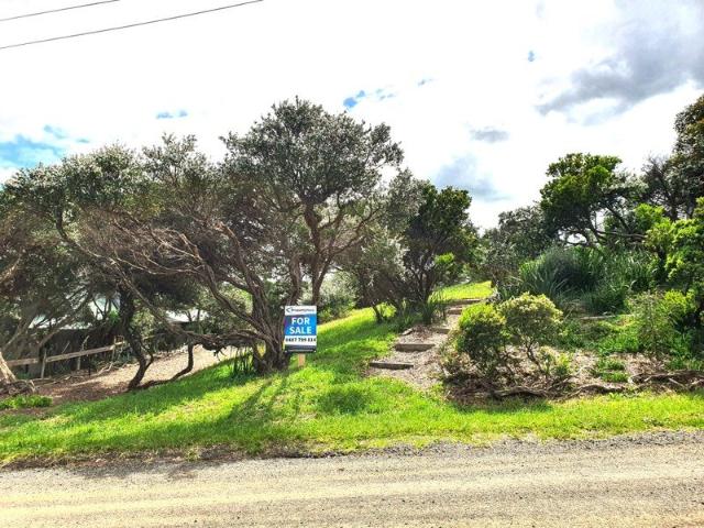 SPECTACULAR VIEWS! LARGE ELEVATED BLOCK 1ST ESTATE