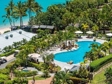Spectacular Beachfront Investment Opportunity Whitsunday Apartment with Iconic Views