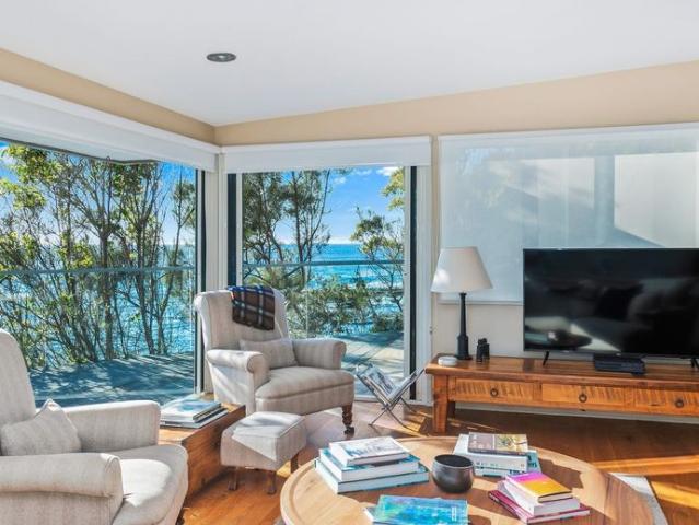 Spectacular Beachfront Rental