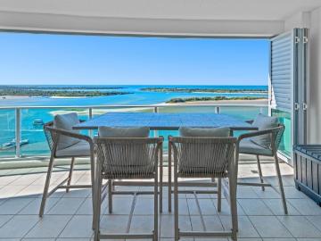 SPECTACULAR BROADWATER & SEAWAY VIEWS IN POPULAR AQUA BUILDING SUNNY NORTH/EAST ASPECT!