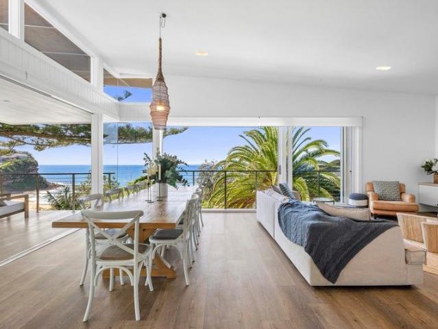 Spectacular design on Bungan Beach