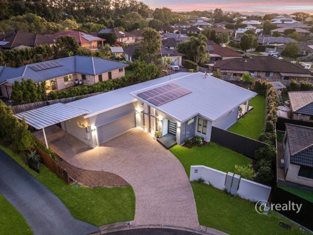 SPECTACULAR & EXPANSIVE 316m2 ENTERTAINER'S OASIS WITH AN ABUNDANCE OF WOW FACTOR & CARAVAN ACCESS!