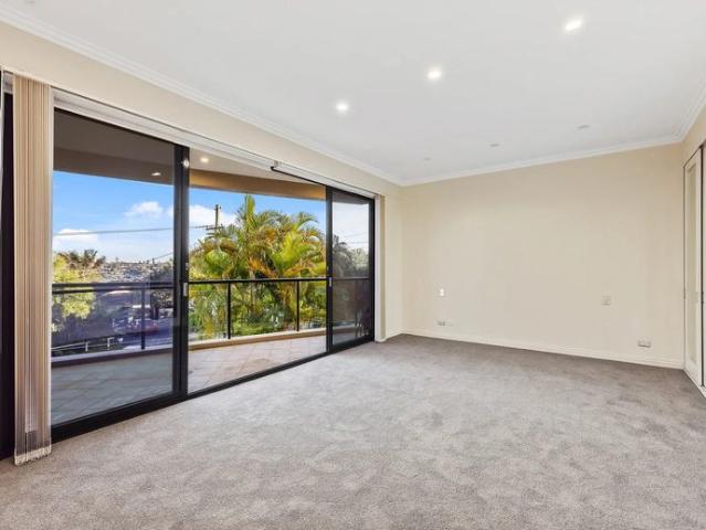 Spectacular Family Entertainer with Water Views