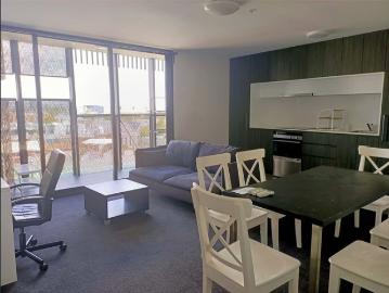 Spectacular Foothill Views and a Convenient CBD Lifestyle!