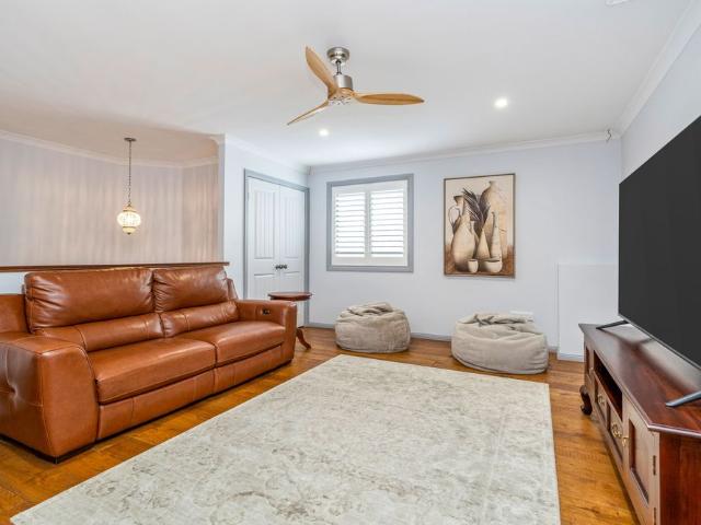 Spectacular Fully Furnished 4 Bedroom Family Home