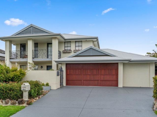 Spectacular Fully Furnished 4 Bedroom Family Home