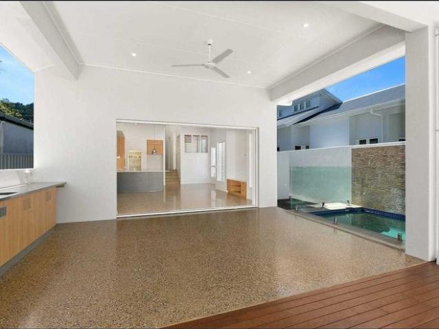 Spectacular fully furnished townhouse in premier location