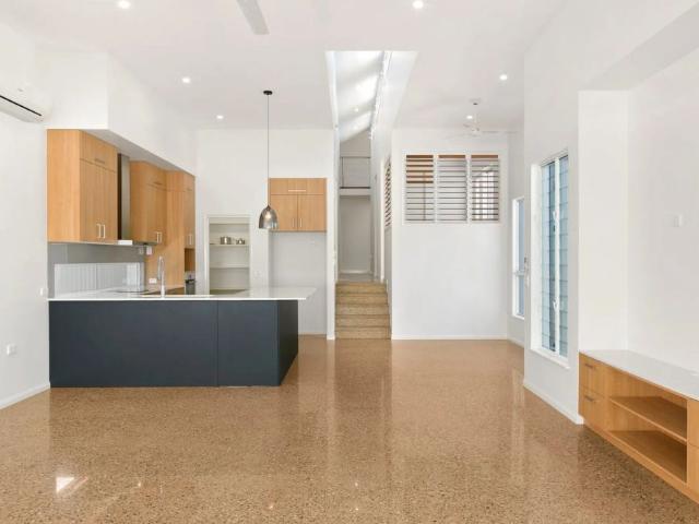 Spectacular fully furnished townhouse in premier location