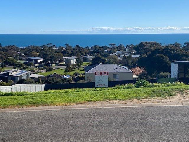 Spectacular large allotment with stunning sea and coastal views