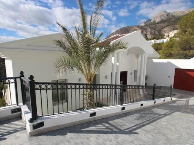 Spectacular new villa in Altea Hills for rent