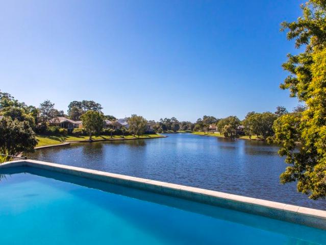 Spectacular panoramic waterfront outlook