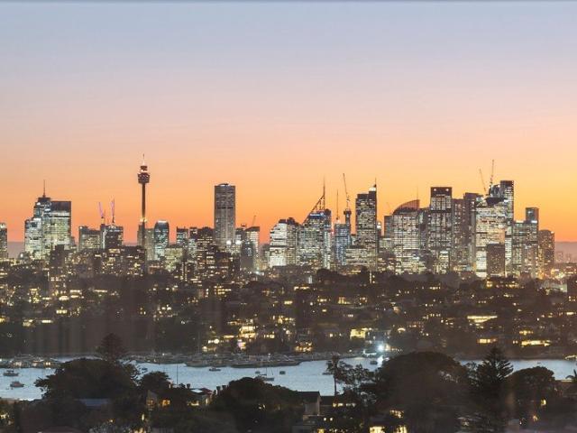 Spectacular Penthouse Apartment with Magical Harbour Bridge, City Skyline and Ocean Views