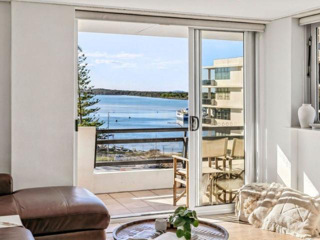 Spectacular River to Hinterland Views CBD at Your Feet
